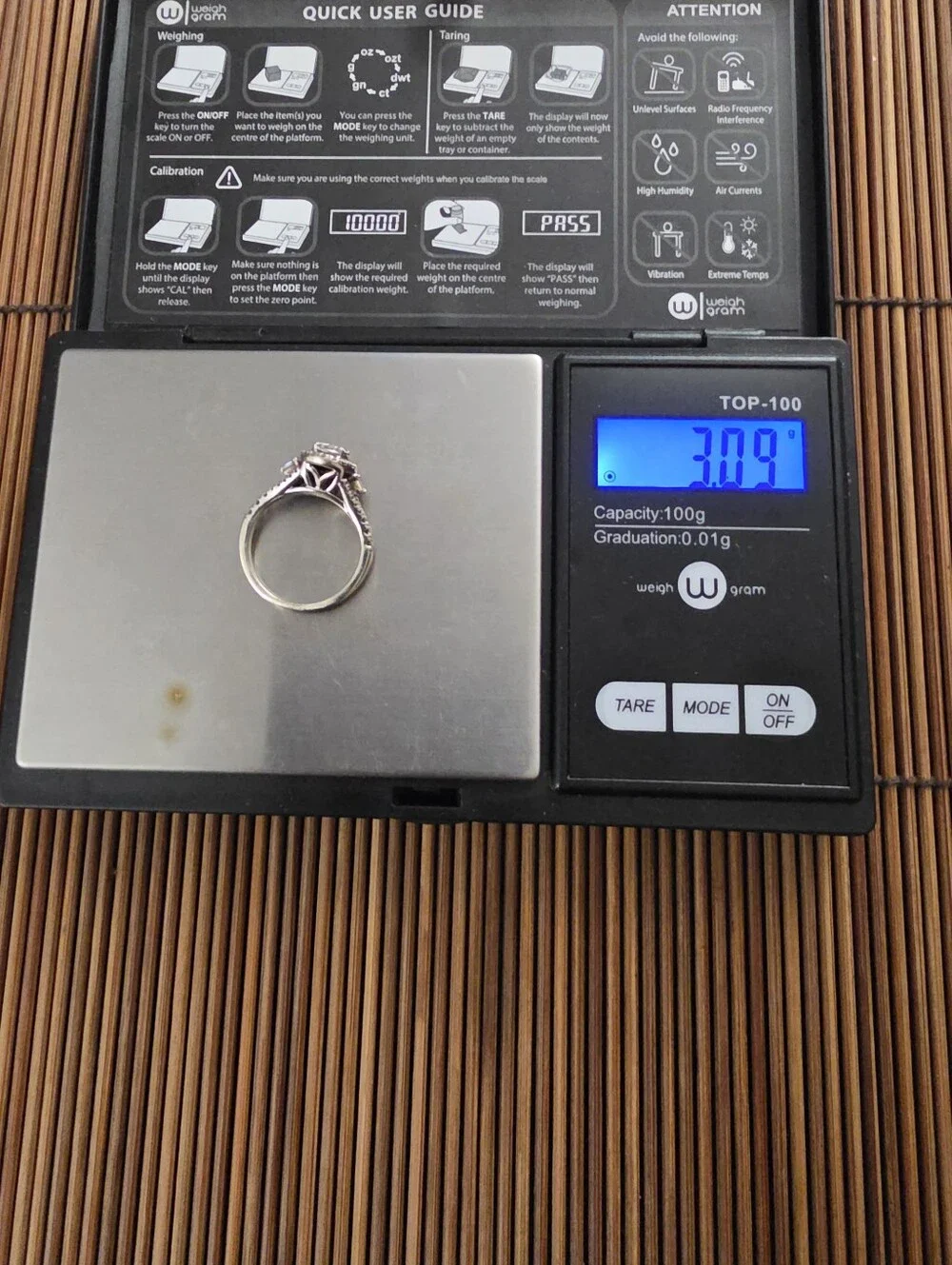 10k Diamond White Gold Ring